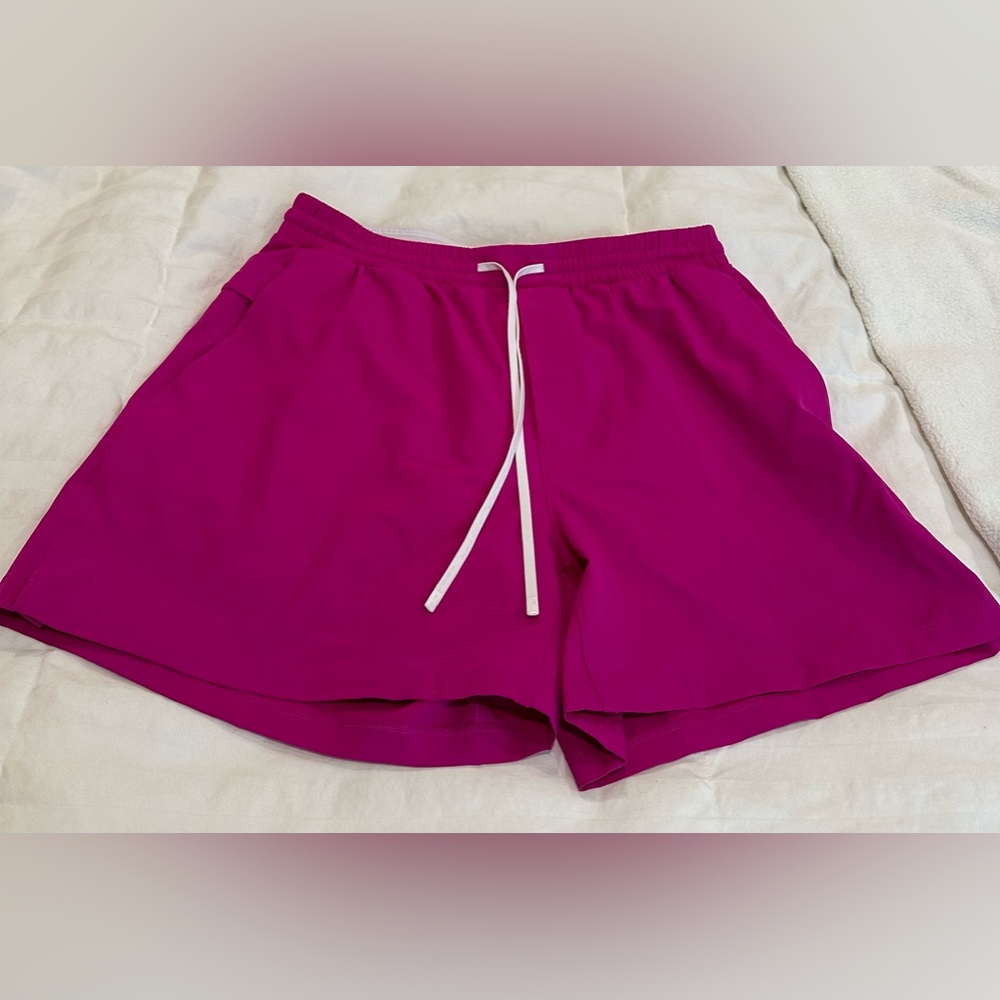 lululemon athletica Men's Athletic Shorts in Magenta with White Drawstring